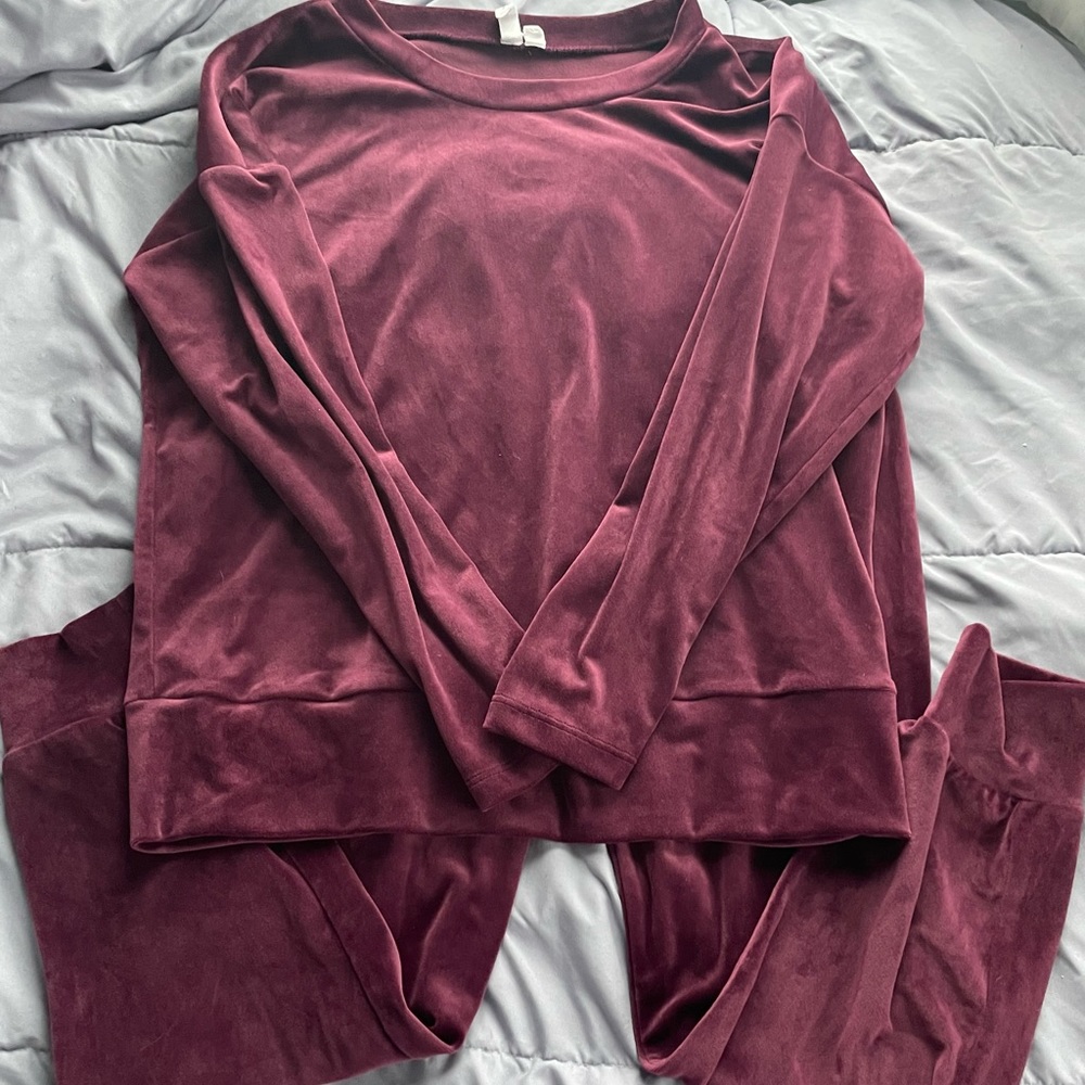 Maroon Velvet Set
